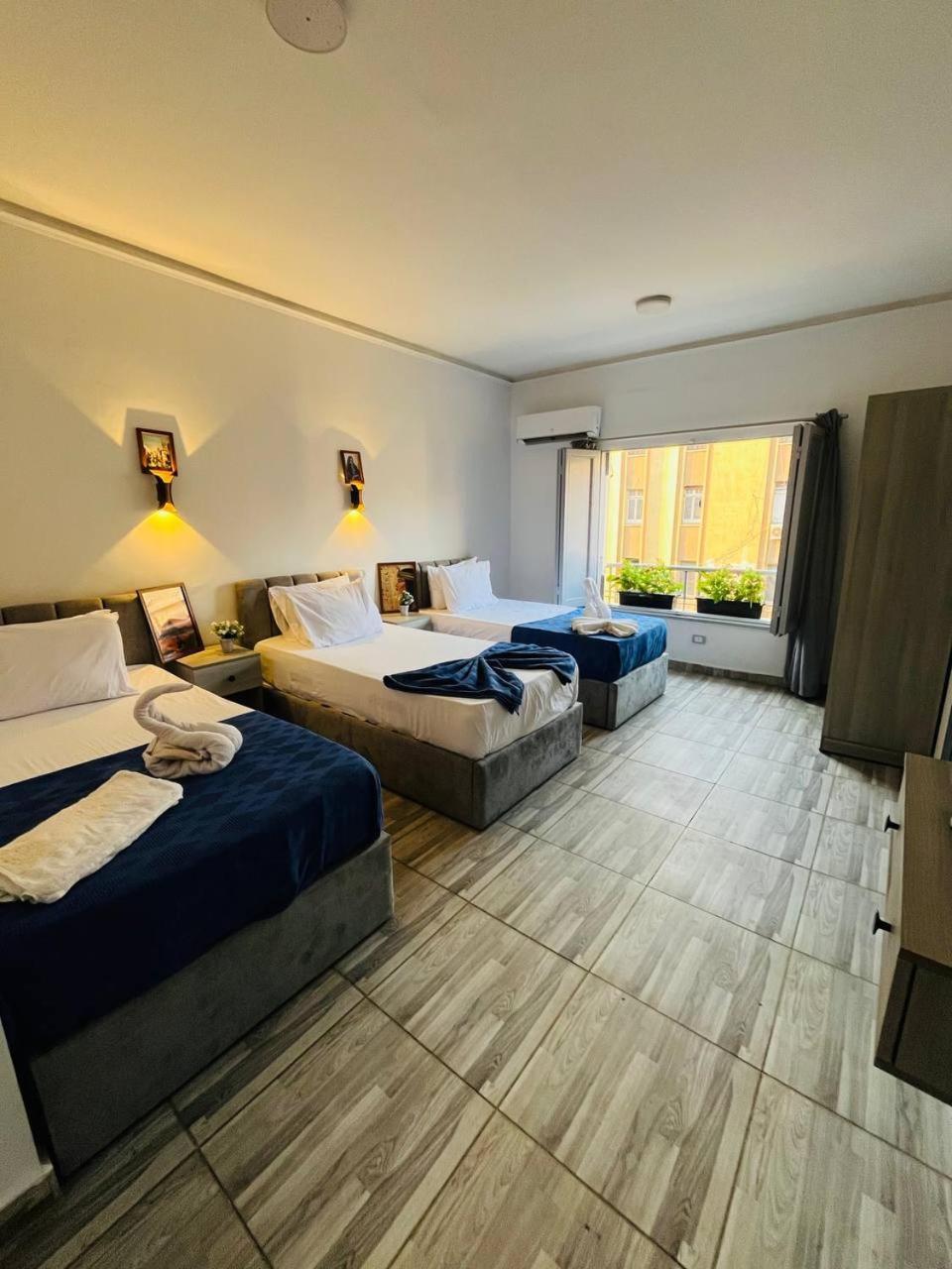 Hostel Rev